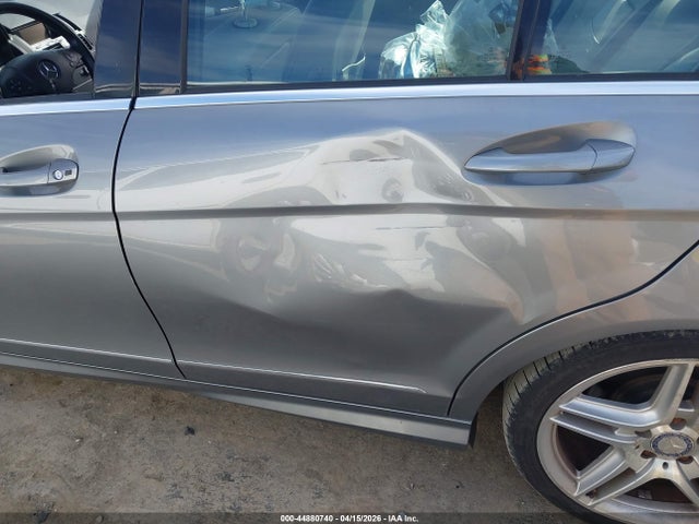 Aukcja sprzedaży 2011 Mercedes-benz C 300 Sport, vin: WDDGF5EB8BA504884, numer aukcji: 44880740