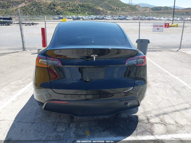 Продаж на аукціоні авто 2024 Tesla Model Y Long Range Single Motor Rear-wheel Drive/rwd, vin: 7SAYGDED9RF011422, номер лоту: 44880755