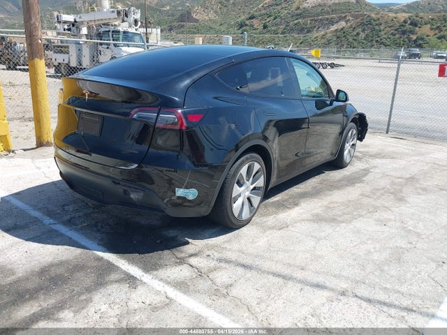 Продаж на аукціоні авто 2024 Tesla Model Y Long Range Single Motor Rear-wheel Drive/rwd, vin: 7SAYGDED9RF011422, номер лоту: 44880755