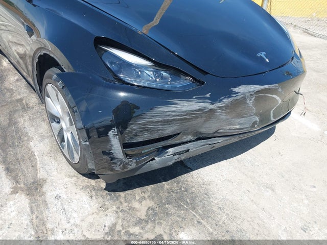 Продаж на аукціоні авто 2024 Tesla Model Y Long Range Single Motor Rear-wheel Drive/rwd, vin: 7SAYGDED9RF011422, номер лоту: 44880755