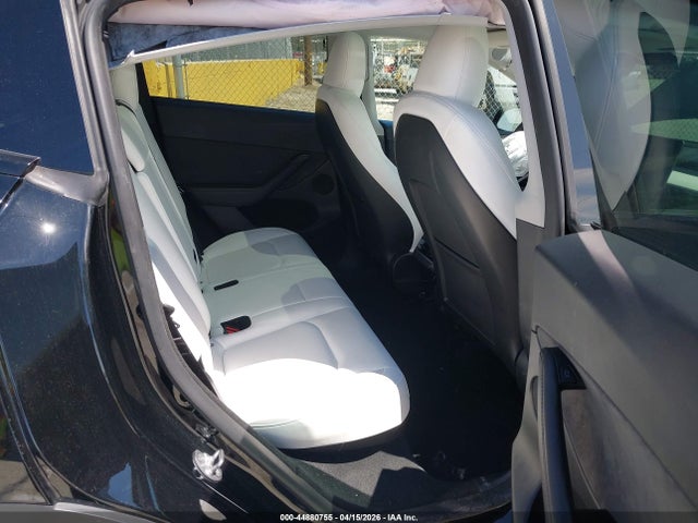 Продаж на аукціоні авто 2024 Tesla Model Y Long Range Single Motor Rear-wheel Drive/rwd, vin: 7SAYGDED9RF011422, номер лоту: 44880755