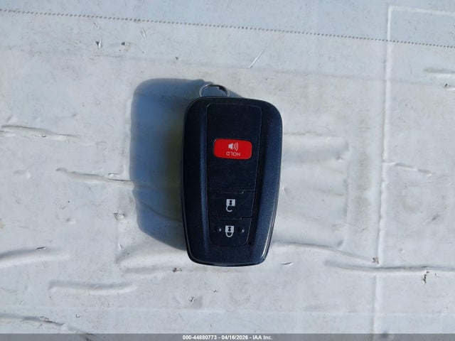 Toyota Prius Three Touring 2017 JTDKARFU6H3544601 Image 11