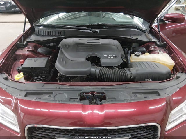 44880796 :رقم المزاد ، 2C3CCARG0HH553446 vin ، 2017 Chrysler 300 Limited Awd مزاد بيع