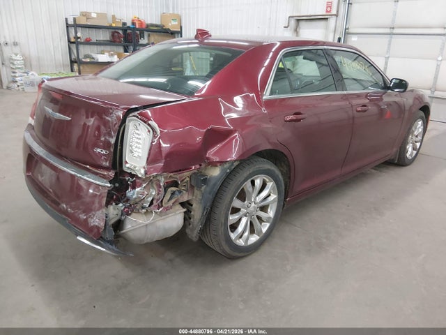44880796 :رقم المزاد ، 2C3CCARG0HH553446 vin ، 2017 Chrysler 300 Limited Awd مزاد بيع