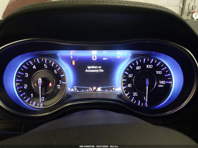 44880796 :رقم المزاد ، 2C3CCARG0HH553446 vin ، 2017 Chrysler 300 Limited Awd مزاد بيع