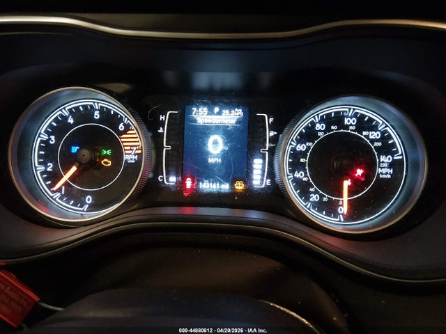 Продажа на аукционе авто 2019 Jeep Cherokee Latitude Plus Fwd, vin: 1C4PJLLBXKD151417, номер лота: 44880812