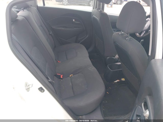 44880815 :رقم المزاد ، KNADM4A31F6469008 vin ، 2015 Kia Rio Lx مزاد بيع