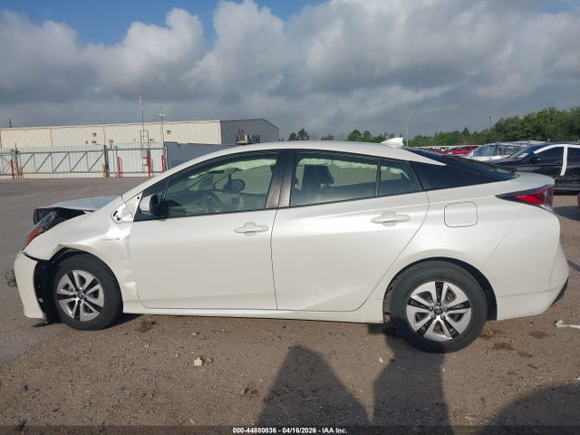 Продаж на аукціоні авто 2018 Toyota Prius Two, vin: JTDKBRFU4J3065435, номер лоту: 44880836