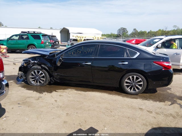 1N4AL3AP5HC178415 Nissan Altima 2.5 Sv