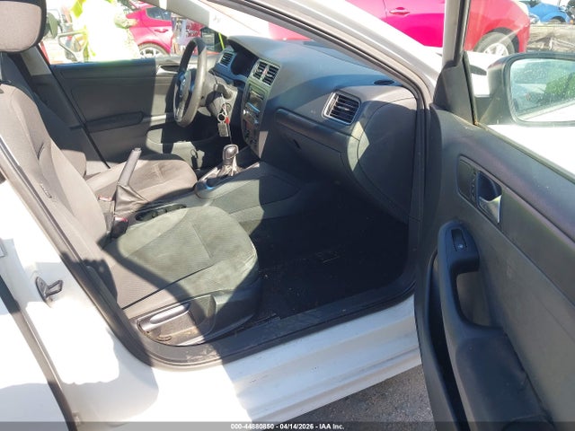 Продаж на аукціоні авто 2011 Volkswagen Jetta 2.0l S, vin: 3VW2K7AJ2BM090297, номер лоту: 44880850
