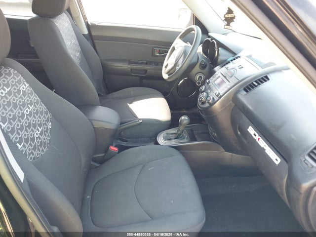 44880855 :رقم المزاد ، KNDJT2A23B7206673 vin ، 2011 Kia Soul + مزاد بيع