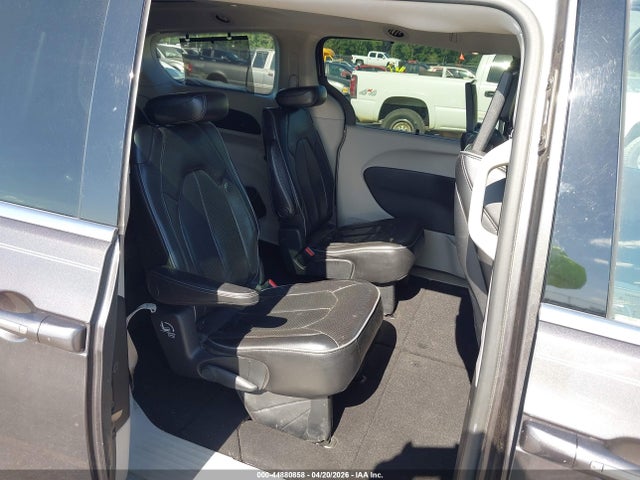 Продажа на аукционе авто 2017 Chrysler Pacifica Limited, vin: 2C4RC1GG3HR837138, номер лота: 44880858