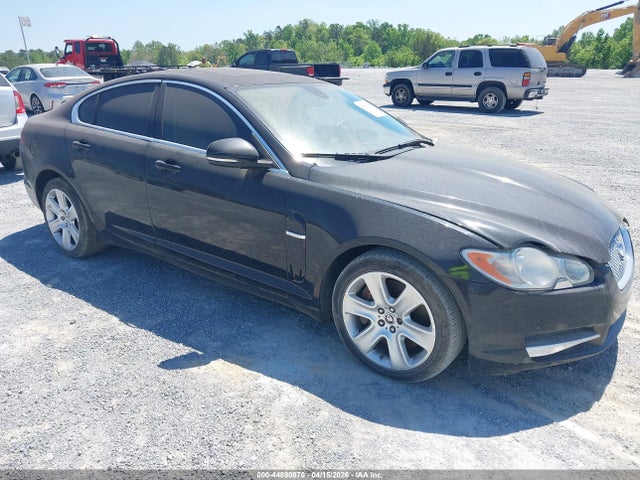 2011 JAGUAR XF SAJWA0FBXBLS13864