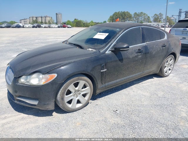 2011 JAGUAR XF SAJWA0FBXBLS13864 Photo 1