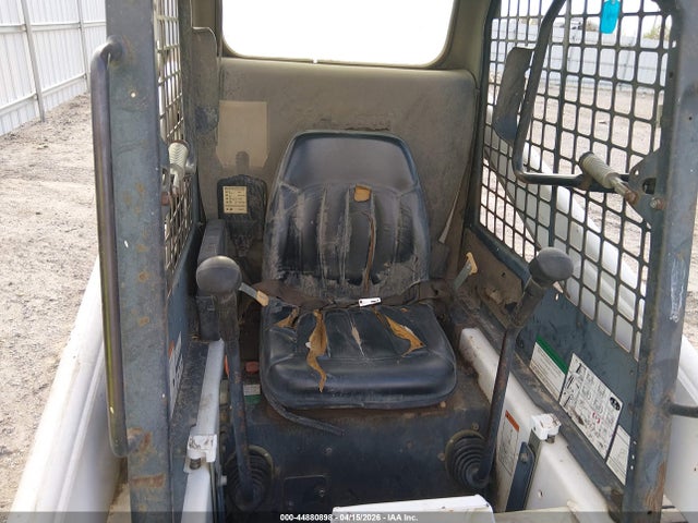 44880898 :رقم المزاد ، 514714339 vin ، 1999 Bobcat 751 مزاد بيع