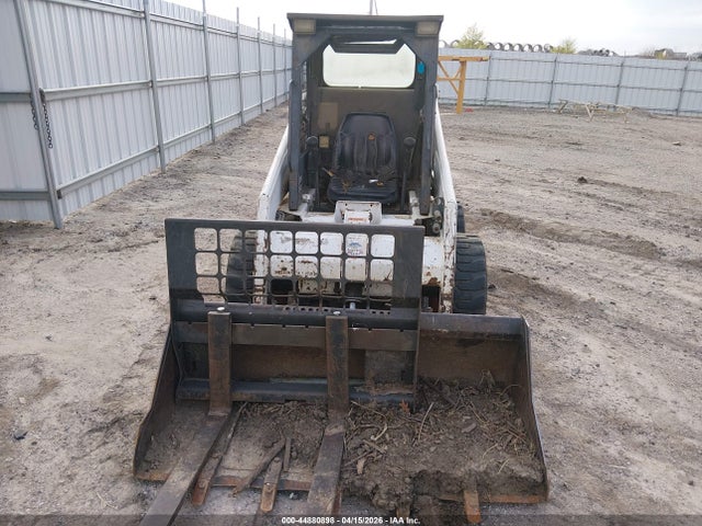 44880898 :رقم المزاد ، 514714339 vin ، 1999 Bobcat 751 مزاد بيع