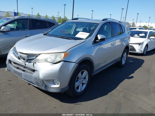 Toyota Rav4 Xle 2014 JTMWFREV5EJ008310 Image 2