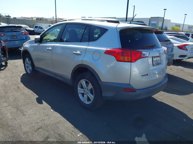 Toyota Rav4 Xle 2014 JTMWFREV5EJ008310 Image 3