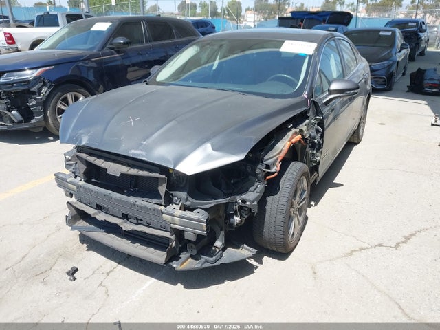 Ford Fusion Energi Titanium 2015 3FA6P0SU0FR137122 Image 2