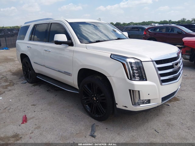 2015 Cadillac Escalade Luxury მანქანა იყიდება აუქციონზე, vin: 1GYS4MKJXFR682880, აუქციონის ნომერი: 44880947