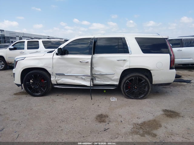 Продажа на аукционе авто 2015 Cadillac Escalade Luxury, vin: 1GYS4MKJXFR682880, номер лота: 44880947