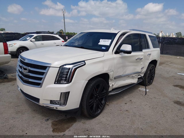 Продажа на аукционе авто 2015 Cadillac Escalade Luxury, vin: 1GYS4MKJXFR682880, номер лота: 44880947