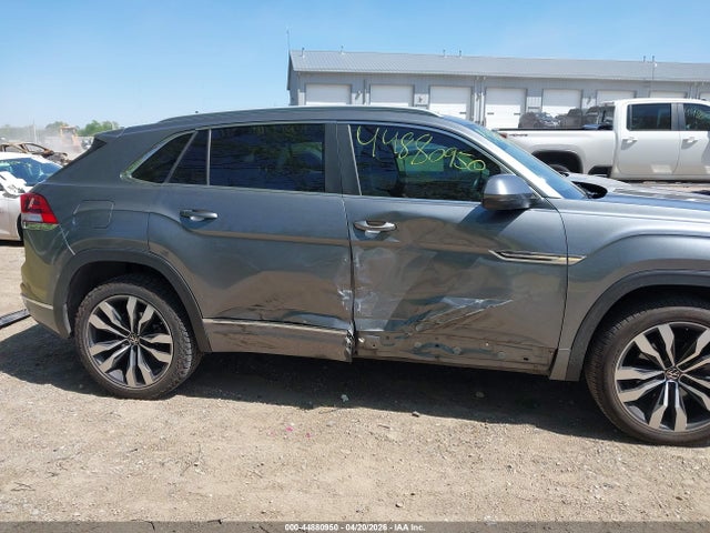 44880950 :رقم المزاد ، 1V2RE2CA7LC214056 vin ، 2020 Volkswagen Atlas Cross Sport 3.6l V6 Sel R-line مزاد بيع