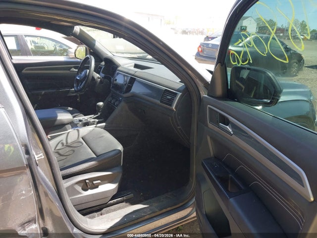 44880950 :رقم المزاد ، 1V2RE2CA7LC214056 vin ، 2020 Volkswagen Atlas Cross Sport 3.6l V6 Sel R-line مزاد بيع