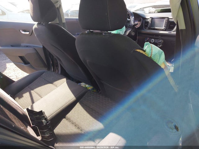 3KPA24AB0KE164686 KIA RIO S