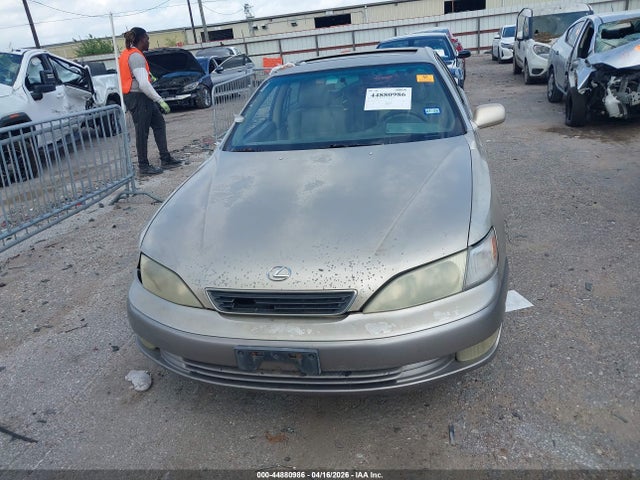 44880986 :رقم المزاد ، JT8BF22G7V0007336 vin ، 1997 Lexus Es 300 مزاد بيع