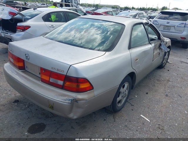 44880986 :رقم المزاد ، JT8BF22G7V0007336 vin ، 1997 Lexus Es 300 مزاد بيع