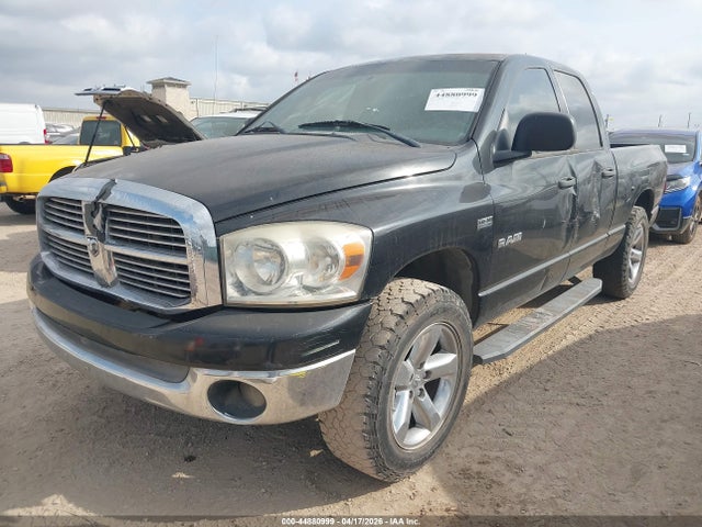 44880999 :رقم المزاد ، 1D7HA18288J233843 vin ، 2008 Dodge Ram 1500 Slt مزاد بيع
