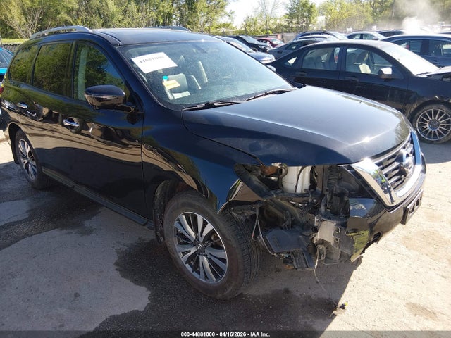 Продажа на аукционе авто 2017 Nissan Pathfinder Sl, vin: 5N1DR2MM8HC653262, номер лота: 44881000