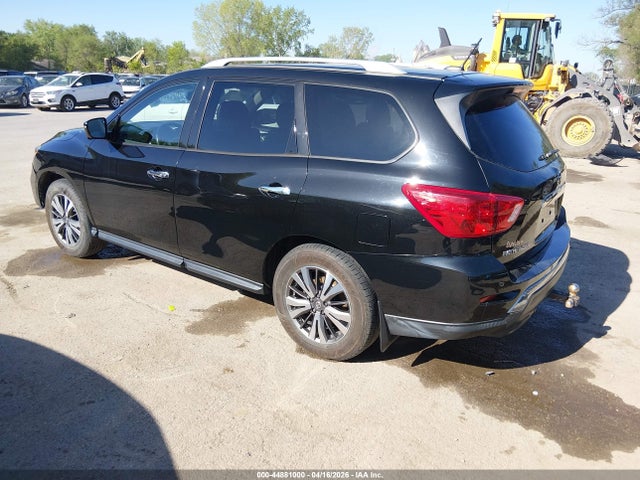 Продажа на аукционе авто 2017 Nissan Pathfinder Sl, vin: 5N1DR2MM8HC653262, номер лота: 44881000