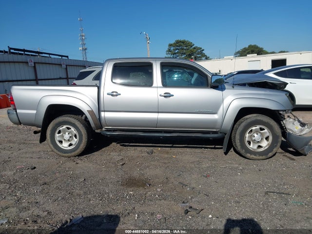 2015 Toyota Tacoma Prerunner V6 მანქანა იყიდება აუქციონზე, vin: 5TFJU4GN9FX066645, აუქციონის ნომერი: 44881002