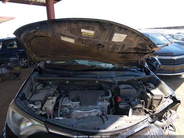 Toyota RAV4 LE 2018 2T3ZFREV0JW441655 Image 10