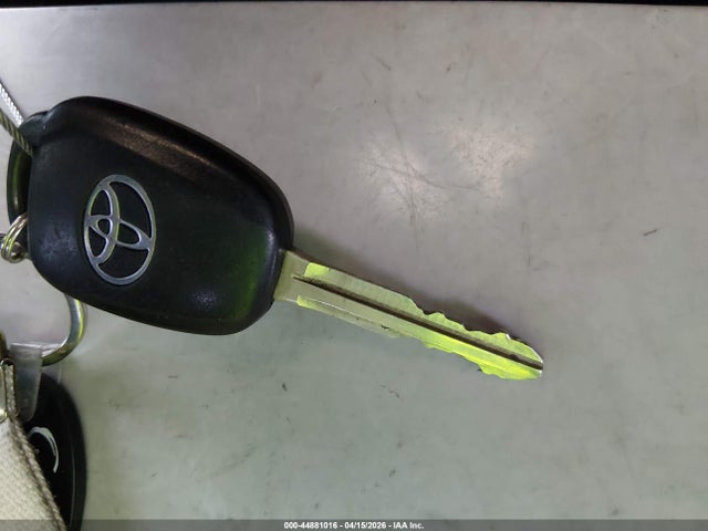 Toyota RAV4 LE 2018 2T3ZFREV0JW441655 Image 11
