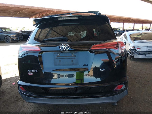 Toyota RAV4 LE 2018 2T3ZFREV0JW441655 Image 17