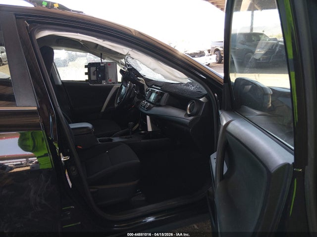 Toyota RAV4 LE 2018 2T3ZFREV0JW441655 Image 5