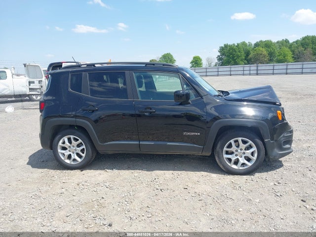 Продажа на аукционе авто 2017 Jeep Renegade Latitude Fwd, vin: ZACCJABBXHPF35504, номер лота: 44881026