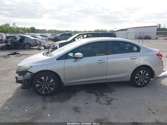 44881033 :رقم المزاد ، 19XFB2F84FE018871 vin ، 2015 Honda Civic Ex مزاد بيع