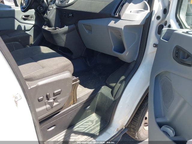 44881035 :رقم المزاد ، 1FTYE2CM0HKB00694 vin ، 2017 Ford Transit-150 مزاد بيع