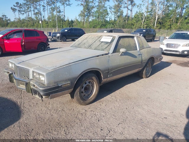 1987 Pontiac Grand Prix მანქანა იყიდება აუქციონზე, vin: 2G2GJ11A7H2206066, აუქციონის ნომერი: 44881056