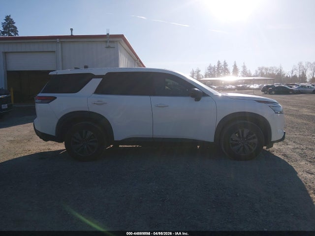 5N1DR3AC0PC238596 Nissan Pathfinder S 4wd