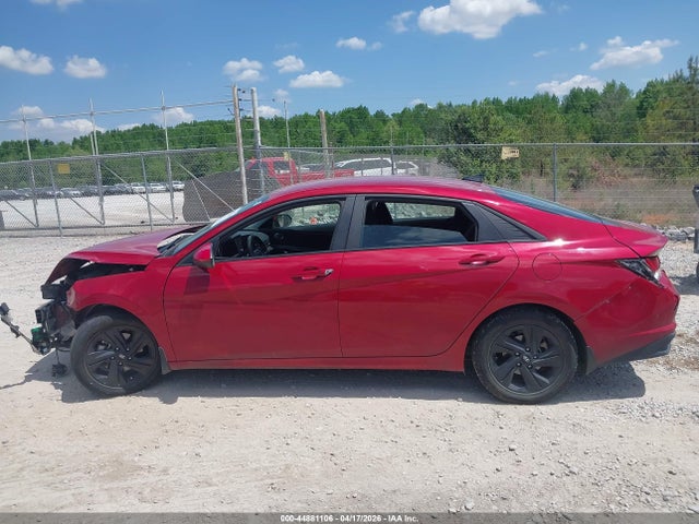 2022 Hyundai Elantra Sel მანქანა იყიდება აუქციონზე, vin: KMHLM4AG3NU240188, აუქციონის ნომერი: 44881106