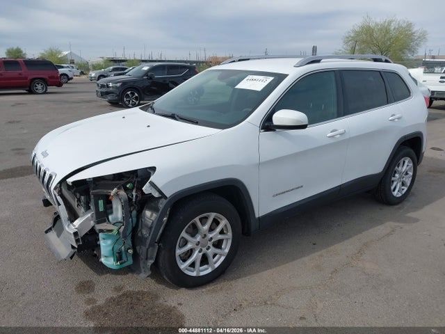1C4PJLCB3JD615324 Jeep Cherokee Latitude Fwd