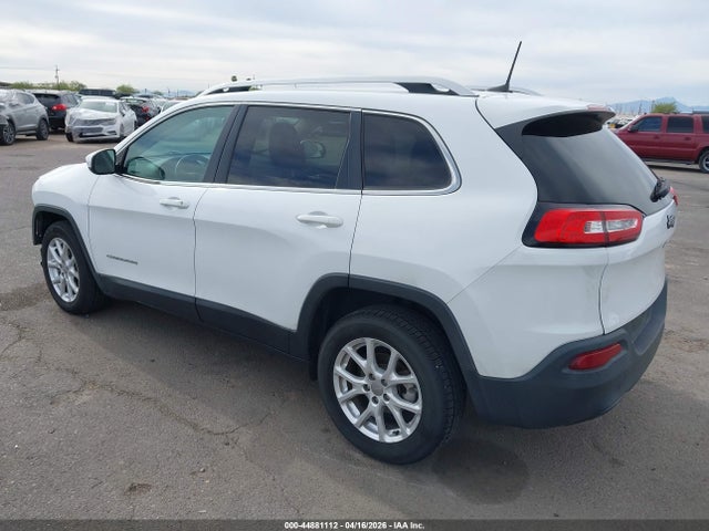 1C4PJLCB3JD615324 Jeep Cherokee Latitude Fwd