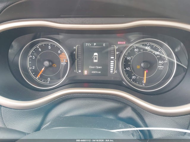 1C4PJLCB3JD615324 Jeep Cherokee Latitude Fwd