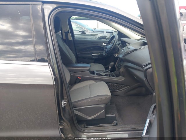 Продажа на аукционе авто 2017 Ford Escape Se, vin: 1FMCU0G99HUC88963, номер лота: 44881117
