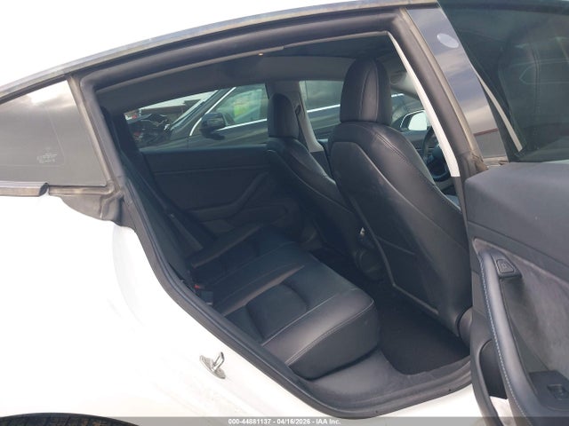 44881137 :رقم المزاد ، 5YJ3E1EB6MF928224 vin ، 2021 Tesla Model 3 Long Range Dual Motor All-wheel Drive مزاد بيع